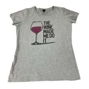 The Wine Made Me Do It Funny Gray T-Shirt Bay Island Sportswear size Large Humor